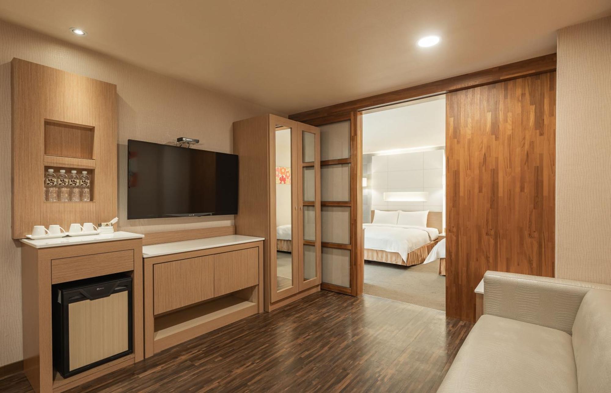 Kindness Hotel - Sandou II Kaohsiung Kamer foto