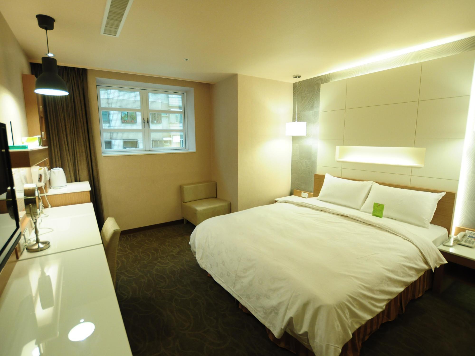 Kindness Hotel - Sandou II Kaohsiung Buitenkant foto